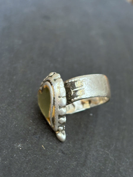 Silver Vintage Frosted Glass Finger Ring